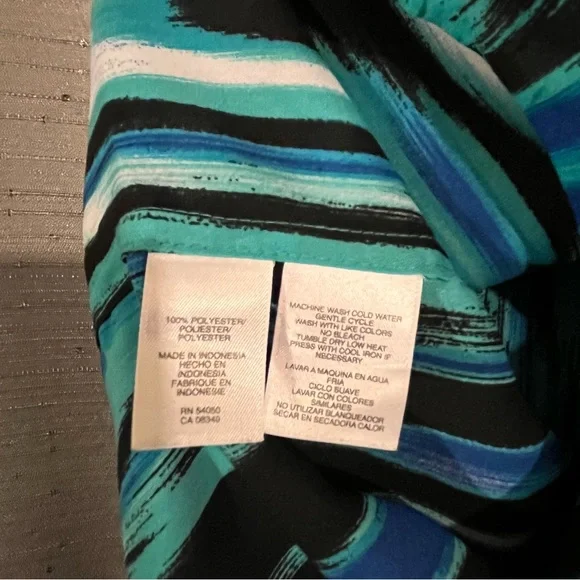 soldJones New York Sport Multi Color Two Pocket Long Sleeve Button Blouse Size M - Picture 6 of 6